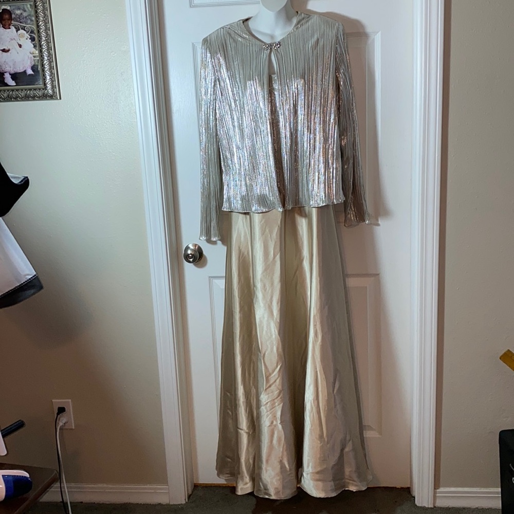 Vintage Cachet Womens Formal Satin Evening Gown & Jacket Size 16 Champagne